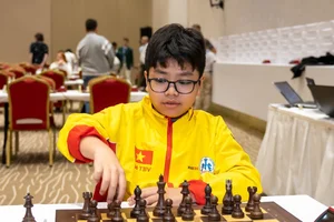 12-Year-Old Chess Prodigy Dau Khuong Duy Crowned World Youth Champion - image 1