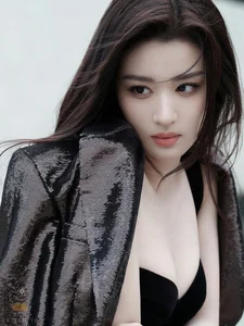 Wang Churan Elegant Minimalist Bra Top AI Art Lookbook: Stunning Fashion Photography and Modern Aesthetic Inspiration for the Contemporary Woman - image 7