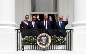Memorable Moments and Iconic Photography from Donald Trump’s First Presidential Term in the White House - image 8