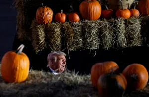 Memorable Moments and Iconic Photography from Donald Trump’s First Presidential Term in the White House - image 3
