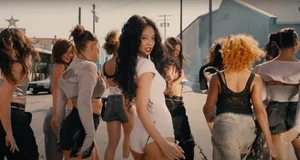 Jennie of BLACKPINK Brings Back Summer Vibes with Sensational Solo Single 'Mantra' - image 9