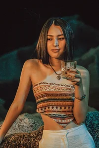 Beauty Queens on Screen: Tieu Vy’s Cinematic Appeal vs H'Hen Nie’s Debut - image 2