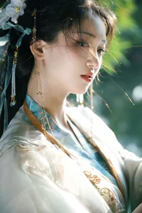 Romantic Elegance in YiTuYu Art Language Vol.6856 Er Liang Feng Yue - image 1