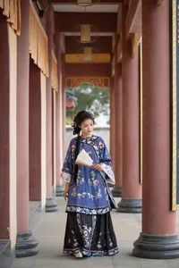 Timeless Elegance: Xin Xin in YiTuYu Art Language Vol.8883 - image 9
