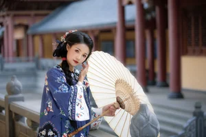 Timeless Elegance: Xin Xin in YiTuYu Art Language Vol.8883 - image 28