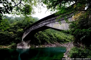 China’s Ancient Wooden Arch Bridges: 1,000 Years of Architectural Mastery - image 1