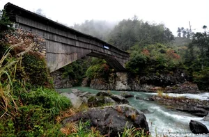 China’s Ancient Wooden Arch Bridges: 1,000 Years of Architectural Mastery - image 0