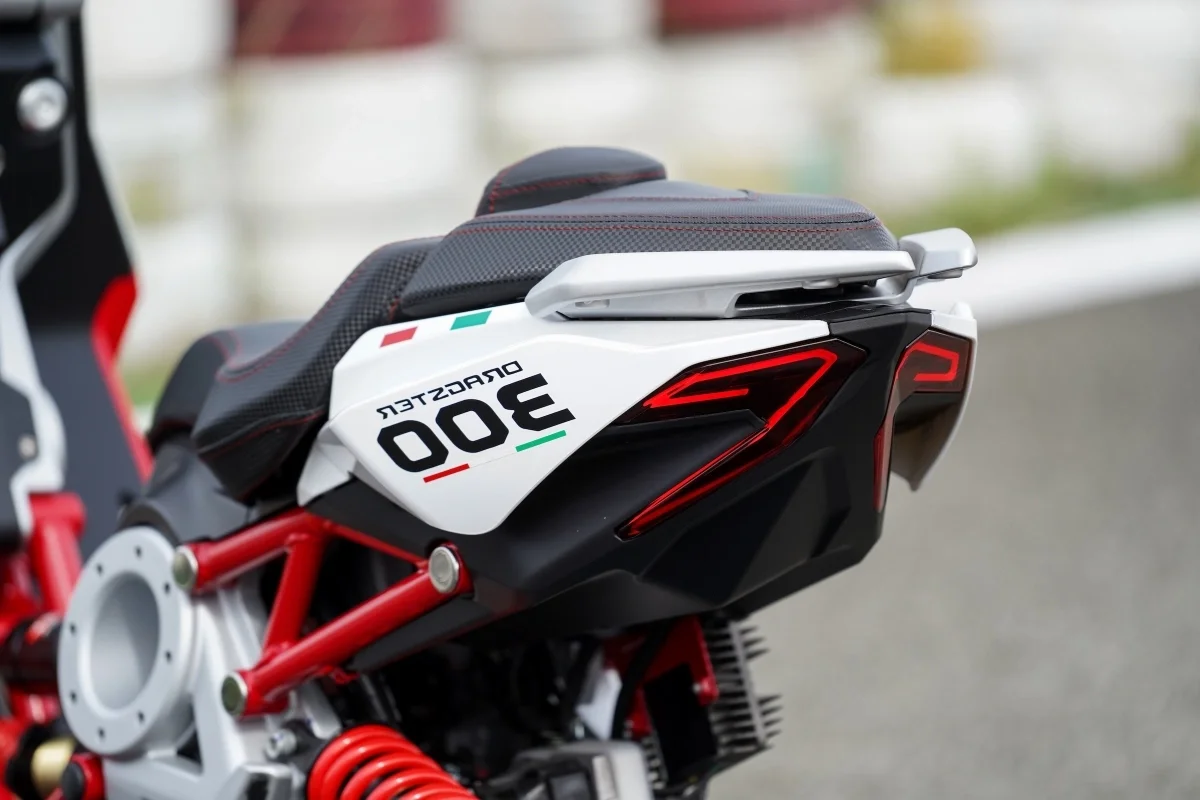 Italjet Dragster 300: The Italian 'Super Scooter' Makes Its Debut in Vietnam