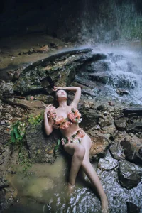 Artistic Expression in YiTuYu Art Language Vol.5785 Featuring Yao Yi Yao - image 7