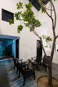 Khanh House: A Modern Hoi An Townhouse Blending Nature and Heritage - image 17