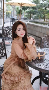 Rising Hot Girl Goes Viral with Captivating and Energetic New Video Clip - image 4