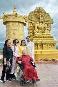 Vietnamese Pop Queen My Tam Stuns Fans with Ageless Beauty and Youthful Glow - image 3