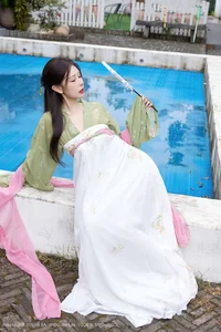 Ethereal Elegance: Capturing the Timeless Grace of Yin Tian Tian Sunny in Shanghai - image 11