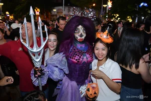 Vibrant Halloween Parade: Thousands Join Costume Festivities on the Walking Street - image 7