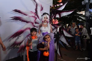 Vibrant Halloween Parade: Thousands Join Costume Festivities on the Walking Street - image 2