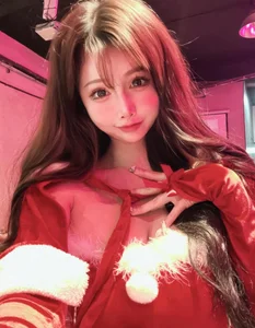 Holiday Fashion Debate: The Controversial Festive Photoshoot That Has Social Media Talking - image 5