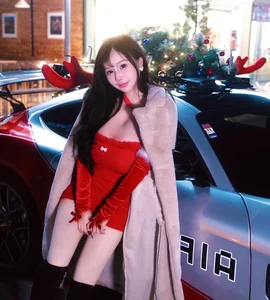 Holiday Fashion Debate: The Controversial Festive Photoshoot That Has Social Media Talking - image 0