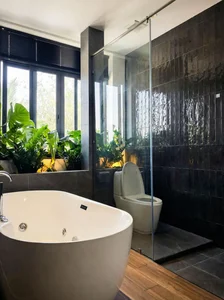 Stunning Resort Villa Design: A Lush Green Oasis Perfect for Luxury Relaxation - image 4