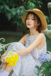YiTuYu Art Language Vol.6751: Graceful Expressions by Yu Er - image 7