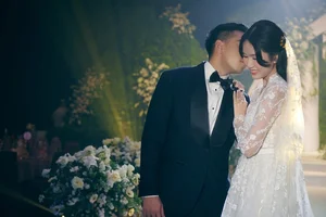 Inside the Romantic Wedding of Runner-up Phuong Anh and Her Businessman Husband - image 7