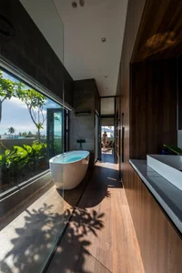 Modern Townhouse Design: A Green Oasis in the Heart of the Concrete Jungle - image 6