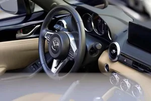 2026 Mazda MX-5 Miata Debuts in Vietnam with Attractive Pricing - image 3