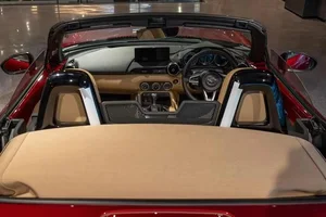 2026 Mazda MX-5 Miata Debuts in Vietnam with Attractive Pricing - image 4
