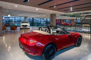 2026 Mazda MX-5 Miata Debuts in Vietnam with Attractive Pricing - image 9