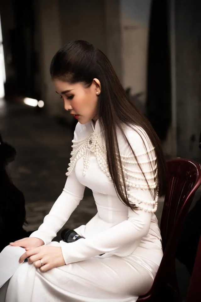 Le Au Ngan Anh’s Clever and Elegant Maternity Red Carpet Fashion