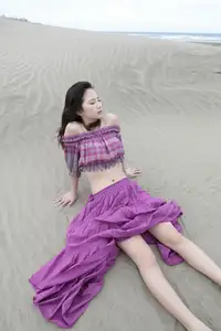 Captivating Machiyama Miho: A Radiant Smile in a Floral Dress - Tukuku - image 12