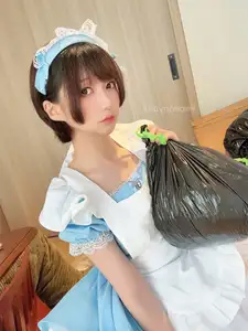 Coser NAGISA: Captivating Maid Cosplay in Exclusive Part04 Collection - Discover Her Enchanting Beauty - image 1
