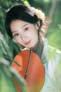 Captivating Aesthetic Photography in YiTuYu Art Language Vol.9886 Featuring Zhong Ting Er - image 4