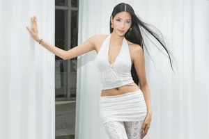 The Stunning Transformation of Hoang Thuy After 13 Years of Stardom - image 2