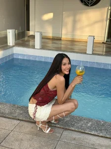 The Stunning Transformation of Hoang Thuy After 13 Years of Stardom - image 1