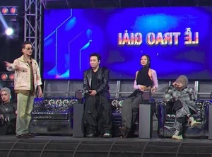 Rapper Karik Sparks Concern After Staggering Away from the Rap Viet Live Finale - image 3
