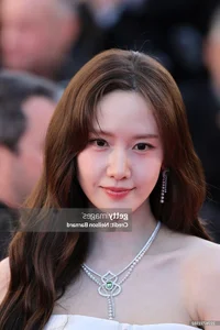 The Ageless Charm of National Goddesses Who Defy Time and Cameras - image 12