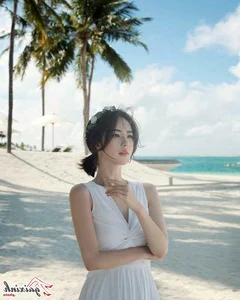 Yoon Seon Young: Discovering the Ethereal Beauty of the 'Fairy-Like' Icon - image 20