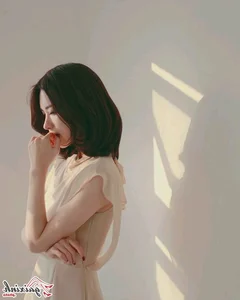 Yoon Seon Young: Discovering the Ethereal Beauty of the 'Fairy-Like' Icon - image 3