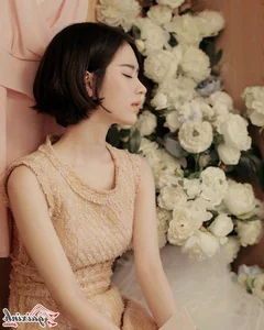 Yoon Seon Young: Discovering the Ethereal Beauty of the 'Fairy-Like' Icon - image 27