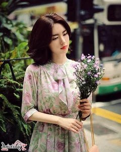 Yoon Seon Young: Discovering the Ethereal Beauty of the 'Fairy-Like' Icon - image 9