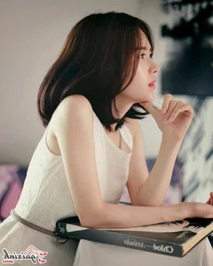 Yoon Seon Young: Discovering the Ethereal Beauty of the 'Fairy-Like' Icon - image 11