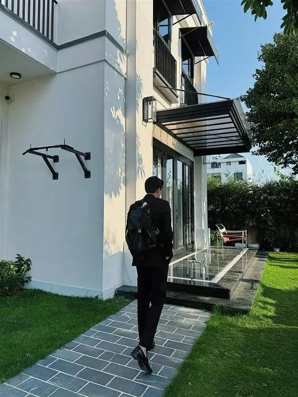 Inside Actor Quoc Truong's Stunning 40 Billion VND Luxury Mansion