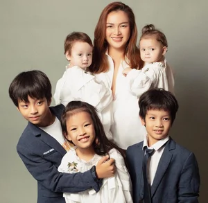 Runner-Up Diem Chau Handcrafts Mid-Autumn Lanterns for Her Five Children - image 9
