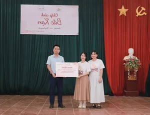 Nurturing a Love for Reading: Educational Initiatives in Bac Kan's Highlands - image 2