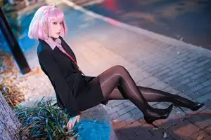 Coser Cien HamanOL: Captivating Pink-Haired Office Lady Cosplay by the City Lights - image 16