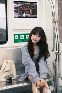 Art Language Vol.5530 Starring Lin Lin: A Stunning Collection of Contemporary Portraiture and Style - image 23