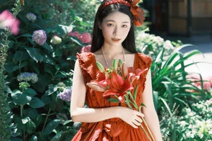 YiTuYu Art Language Vol.7155: Featuring the Elegant Model Zzzhen - image 9