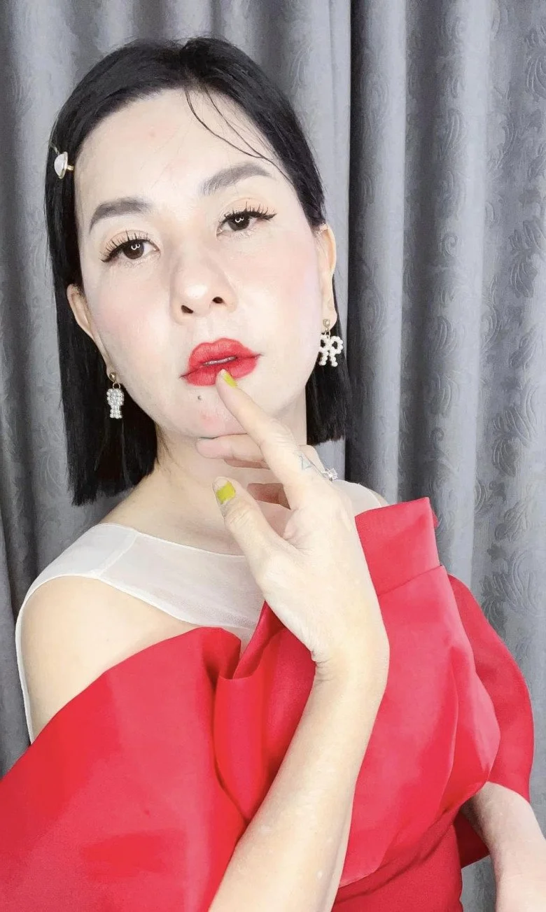 The Beauty of Tu Mam Actresses in Song of the South: Plastic Surgery Rumors and Cat Phuong's Secrets