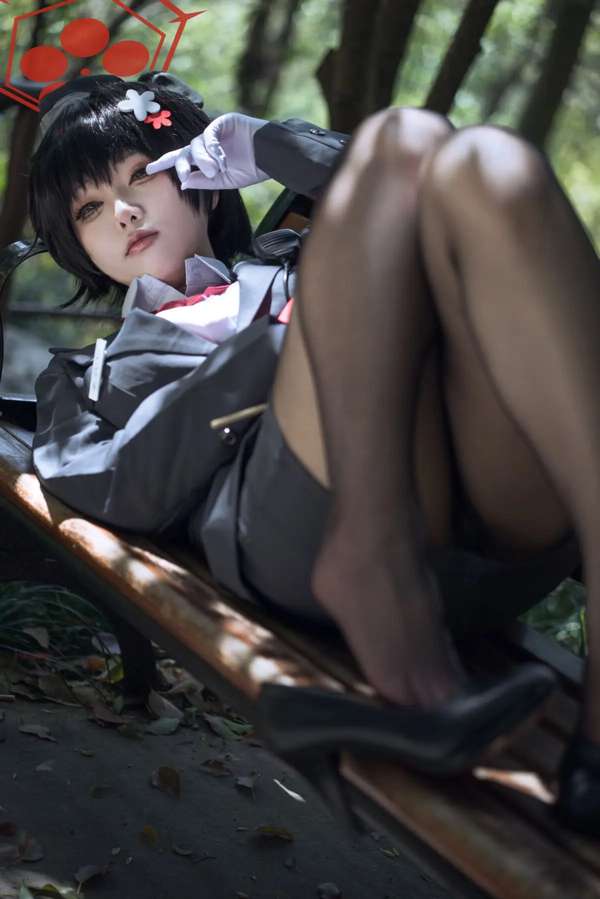 Discover Tsubaki Guide Cosplay by Shi Liang Yu: Charming Elegance Unleashed.