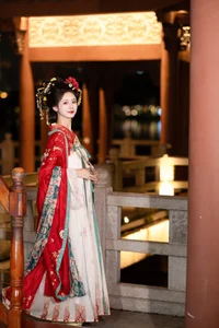 Artistic Elegance: Exploring the Visual Narrative of Art Language Vol.5822 Featuring Shu Pian Yoyi - image 0